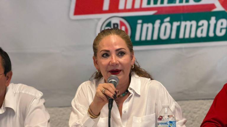 Maribel Chollet, regidora de Mazatlán, planteó fortalecer las acciones de prevención y atención para las mujeres.