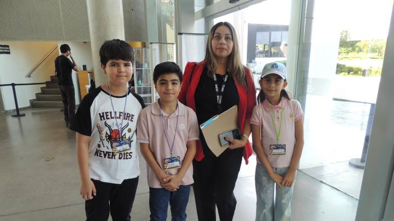 Ángel Paúl Garza, Misael Alexander Laveaga, Adriana Miranda y Dulce González.