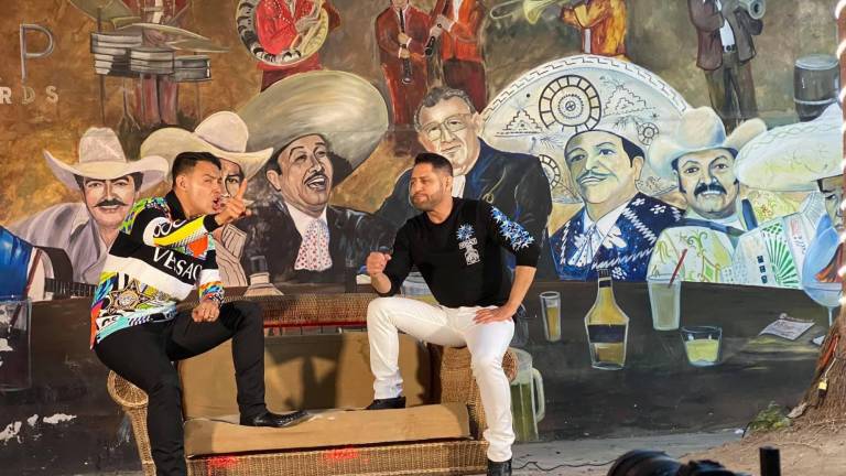 Celebra Pancho Barraza tres décadas de trayectoria con grabación de 30 duetos