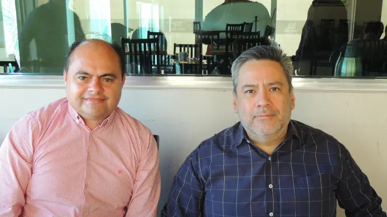 Debuta como escritor Asdrúval Mendívil Leyva