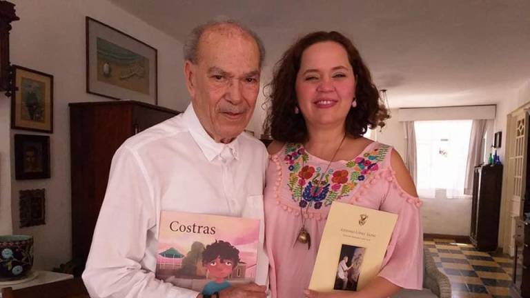 La tallerista Georgina Martínez en compañía del maestro Antonio López Sáenz
