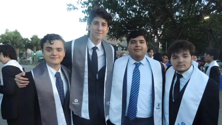 En solemne ceremonia, egresa la Generación Mayo 2026 de la Prepa Tec