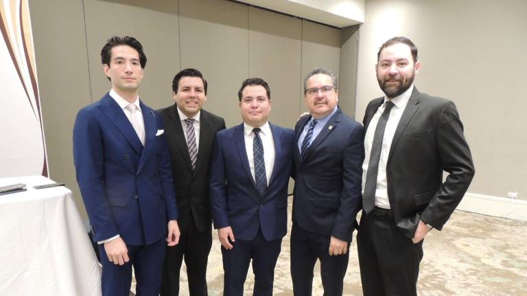 Rinde protesta el nuevo consejo directivo del Colegio de Abogados Eustaquio Buelna