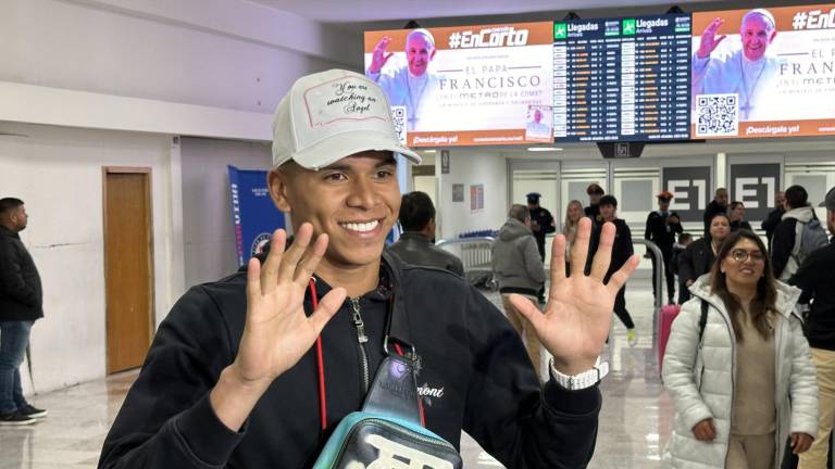 El colombiano Kevin Mier ya está en la Ciudad de México para buscar finalizar su acuerdo conCruz Azul.