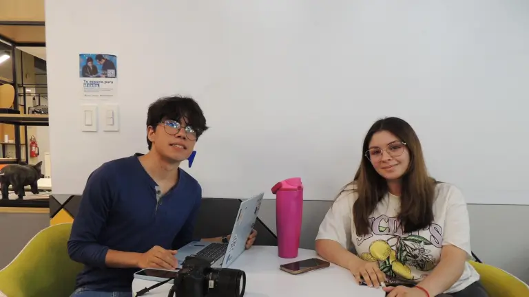 Señala Adrián Espinoza que la Inteligencia Artificial viene a sumar, no a reemplazar