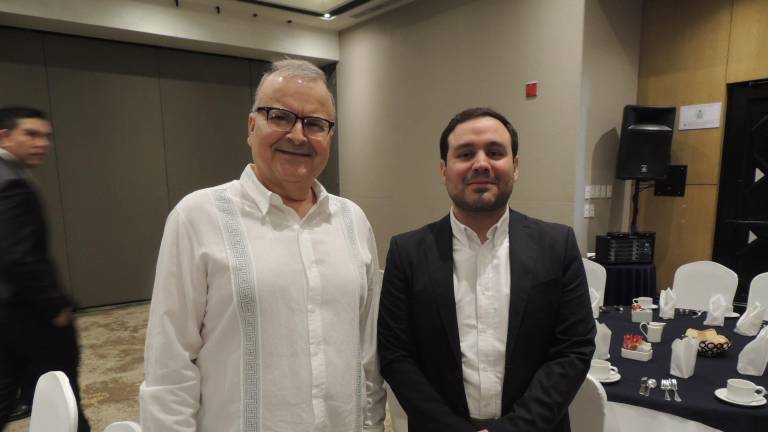 Rinde protesta el nuevo consejo directivo del Colegio de Abogados Eustaquio Buelna