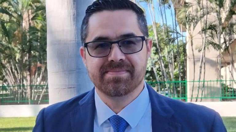 El Secretario de Salud en Sinaloa, Cuitláhuac González Galindo, reporta una disminución de atenciones en hospitales por heridas de bala.