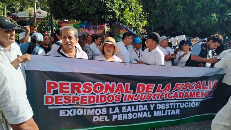 Trabajadores de la Fiscalía Guerrero se van a paro; exigen salida de personal nombrado por ex fiscal