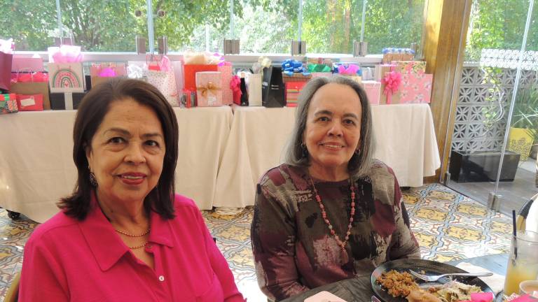 Celebran los 72 años de Beatriz Elizabeth Félix Tamayo