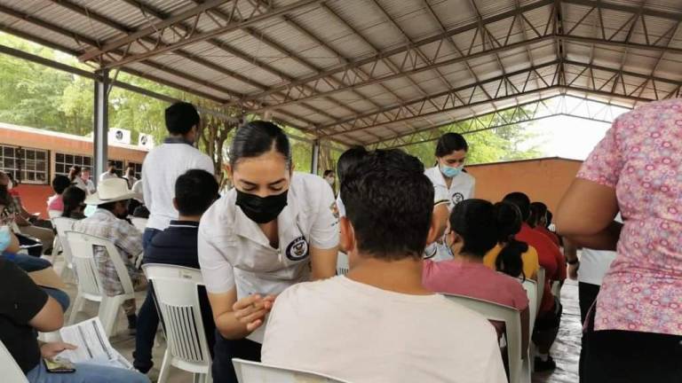 Continúa la vacunación contra el Covid en Navolato, pese a presencia del huracán ‘Nora’ en Sinaloa