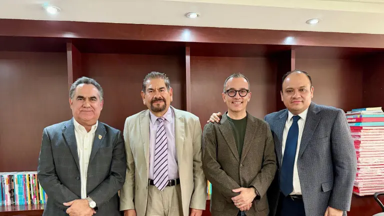 Durante la reunión, las autoridades expusieron los desafíos financieros que enfrenta la casa de estudios y señalaron la necesidad de contar con recursos para garantizar su operación.