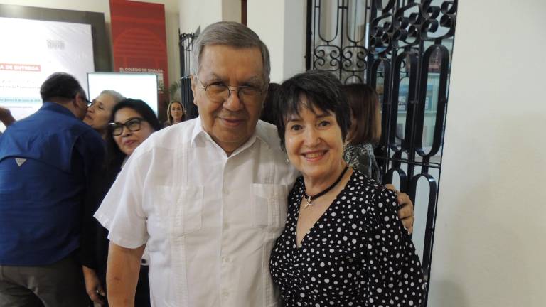 Premian la trayectoria de Martha Alicia Araujo, en el periodismo