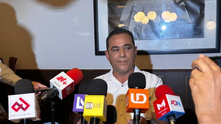 Ramón Gallegos Araiza renuncia a la Subsecretaría de Agricultura del Gobierno de Sinaloa para participar en proceso interno de Morena.