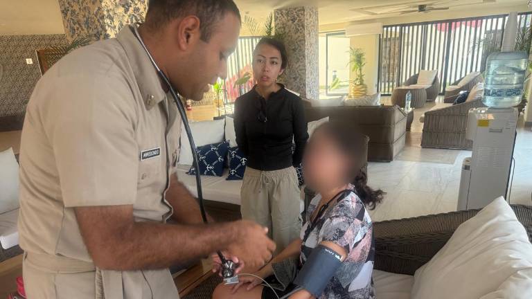 A los afectados se les brindó atención médica, alimentación, alojamiento y las facilidades necesarias para establecer comunicación con sus familias.