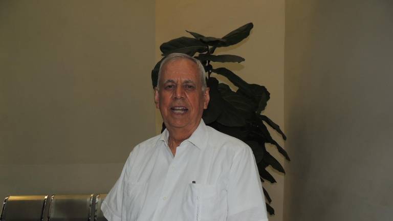 Relizan despedida especial en honor al Padre Juan Ruiz