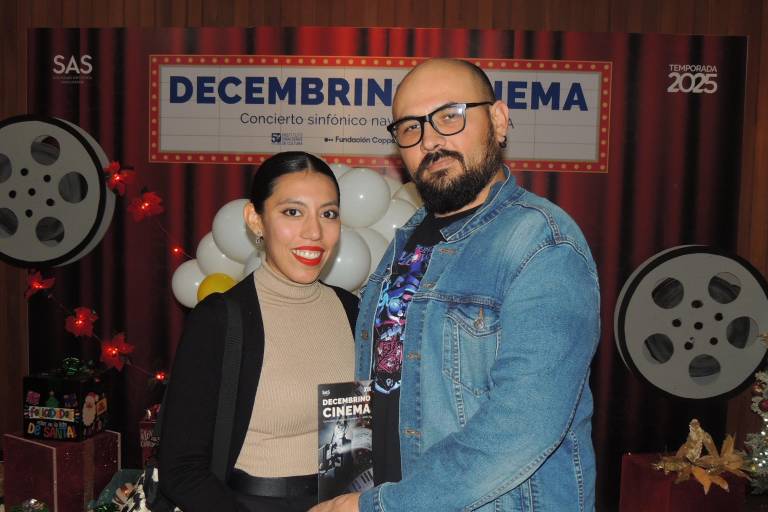Dan sinaloenses la bienvenida a la Navidad, con el Concierto Decembrino Cinema