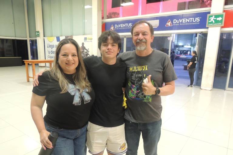 Celebran el triunfo de Caballeros de Culiacán vs Rayos de Hermosillo