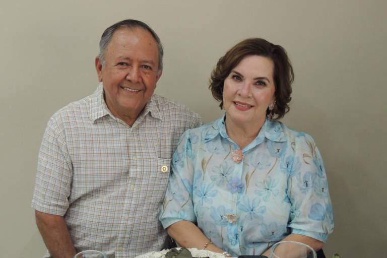 Disfrutan mamás rotarianas de su tradicional Día de las Madres
