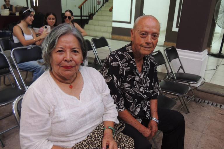 Muestra David Rubio sus orígenes en la presentación de su nuevo libro