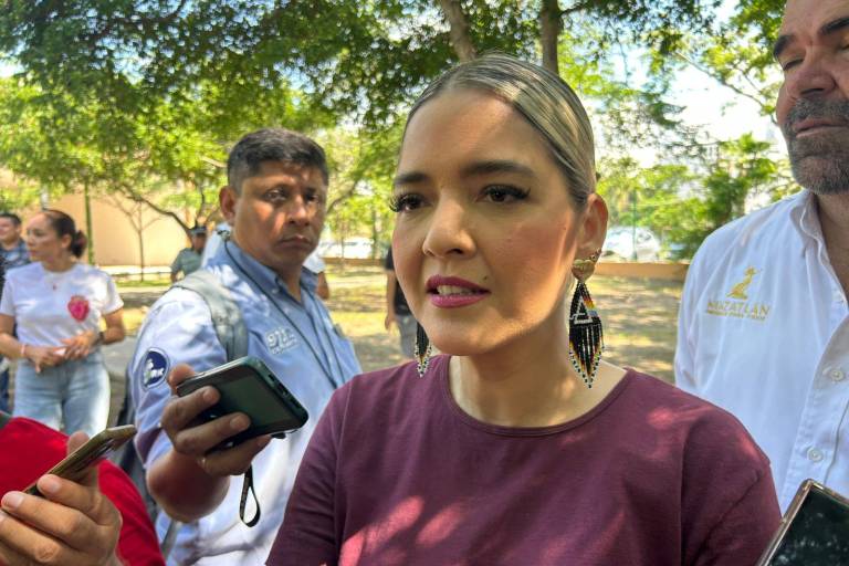 Asegura Alcaldesa de Mazatlán que los trabajos en el Arroyo Jabalines son poda y no tala