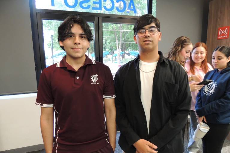 Comparte Rod Ugalde su experiencia en televisión, cine, y artes visuales