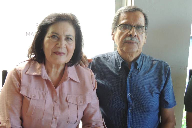 Debuta como escritor Asdrúval Mendívil Leyva