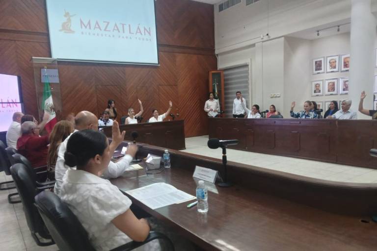 Aprueba Cabildo de Mazatlán enviar al Congreso iniciativa de reforma a la Ley de Hacienda Municipal