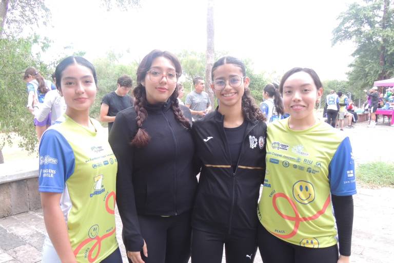 Participan en la séptima edición de la carrera ‘Corro por sus sueños’