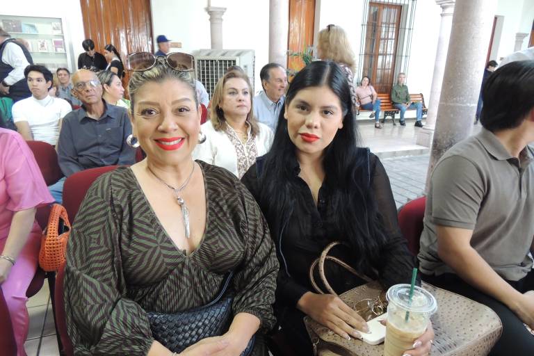 Premian a Rosy Paláu y Ariosto Uriel Hernández por su creatividad en cuento y poesía