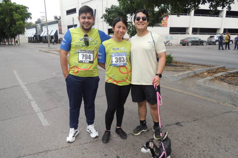 Participan en la séptima edición de la carrera ‘Corro por sus sueños’