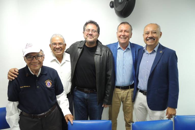 Realiza Ejecutivos de Ventas y Mercadotecnia su última sesión del año, con motivante charla con Gnozin Navarro