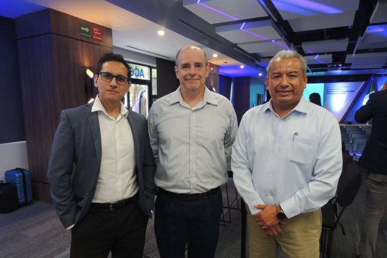 Amplía Tec de Monterrey su oferta educativa en Sinaloa