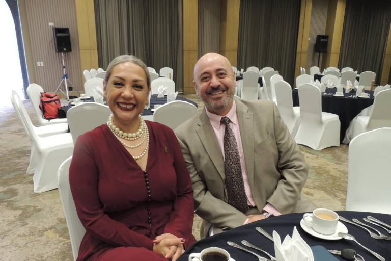 Rinde protesta el nuevo consejo directivo del Colegio de Abogados Eustaquio Buelna