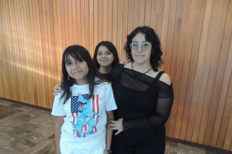 Viven sinaloenses nostálgico recorrido por clásicos de Disney con la OSSLA y Josu Okiñena