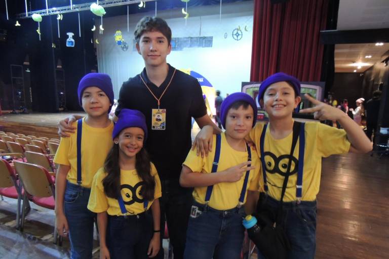 Con una obra de teatro, culminan niños y niñas su curso de vereano en el MIA