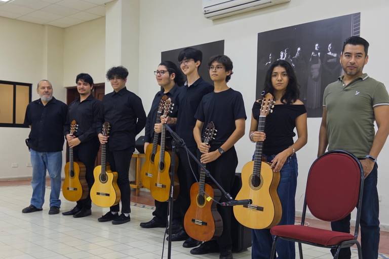 Comparten música de Bach, Carulli y Tárrega