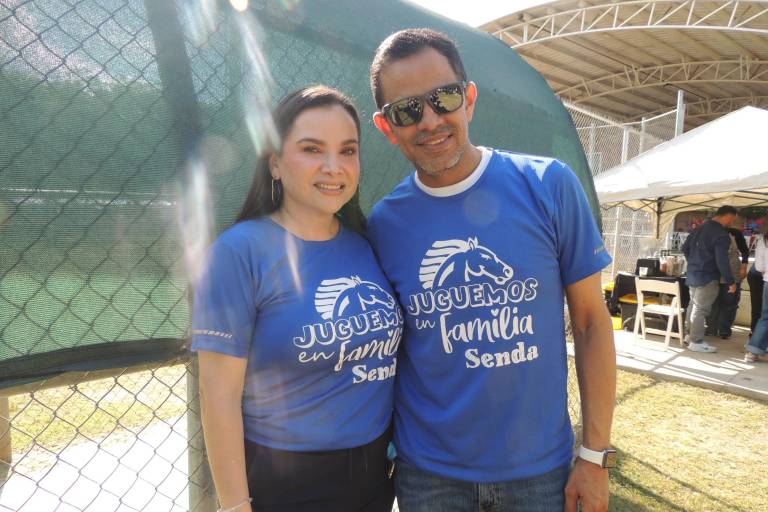 Disfrutan en el Instituto Senda de su tradicional evento ‘Rojos y Azules’