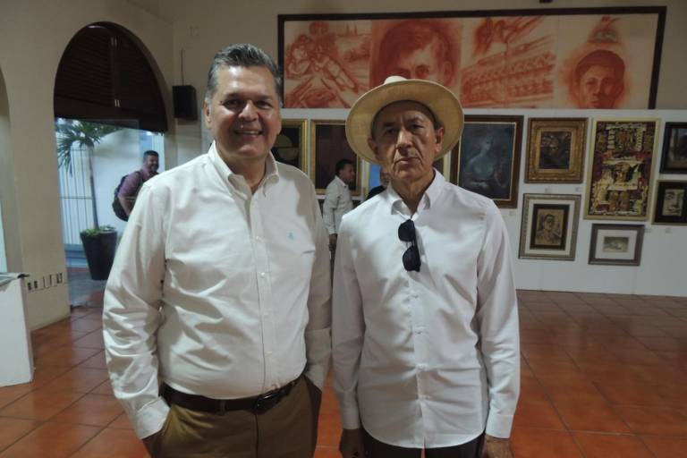 Admiran grandes piezas de arte en la exposición ‘Picasso y Frida: Arte sin tiempo’