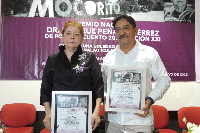 Reciben Rosy Paláu y Ariosto Uriel Hernández el Premio Enrique Peña Gutiérrez