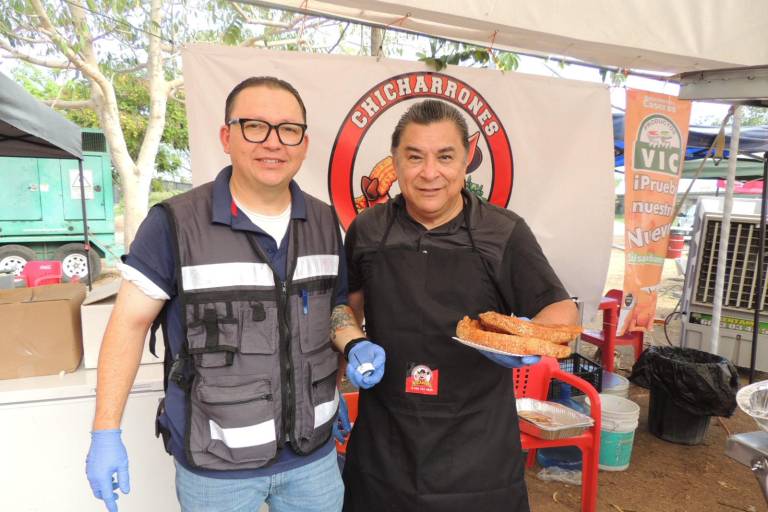 Disfrutan de la primera Feria Estatal del Chicharrón 2026