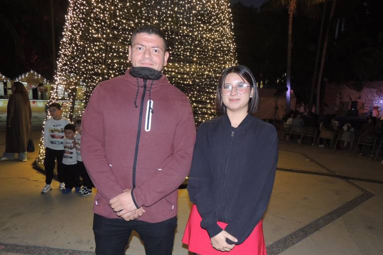 Disfrutan con danza de un recorrido por las tradiciones decembrinas de México