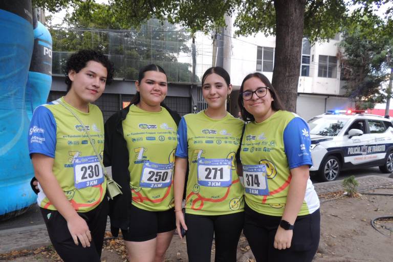 Participan en la séptima edición de la carrera ‘Corro por sus sueños’