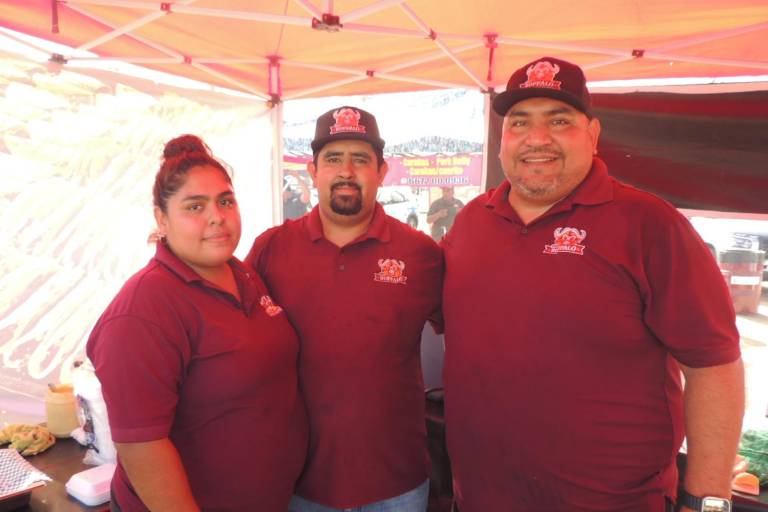 Disfrutan de la primera Feria Estatal del Chicharrón 2026