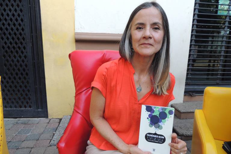 Reconoce María Julia trayectoria de científicos mexicanos en su nuevo libro