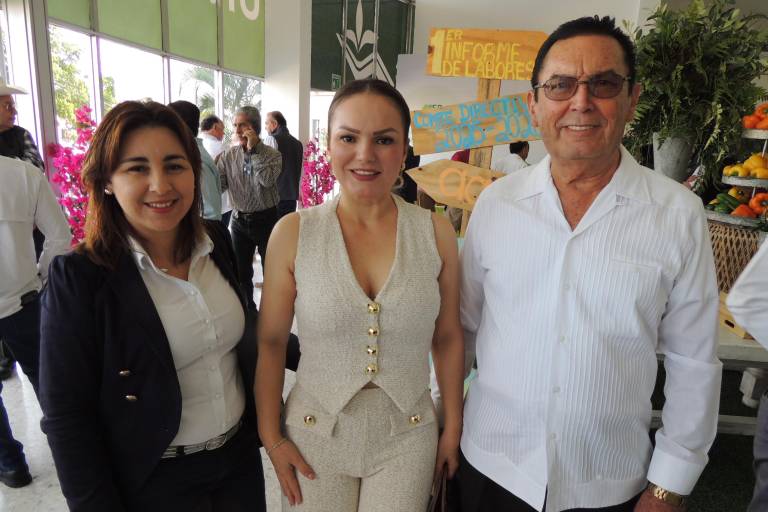 Comparte los logros y retos del campo en su primer Informe de Labores