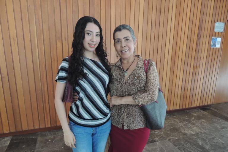 Viven sinaloenses nostálgico recorrido por clásicos de Disney con la OSSLA y Josu Okiñena