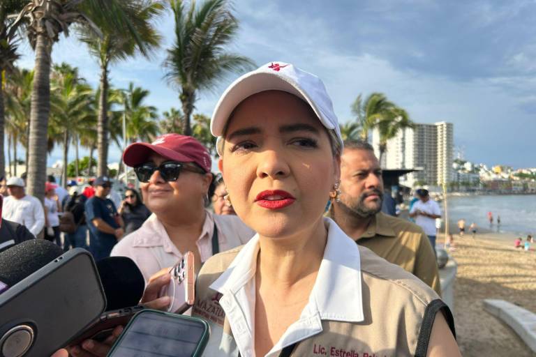 Descarta Alcaldesa renombrar playas del malecón de Mazatlán como ‘Bahía San Félix’