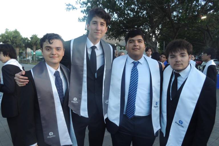 En solemne ceremonia, egresa la Generación Mayo 2026 de la Prepa Tec