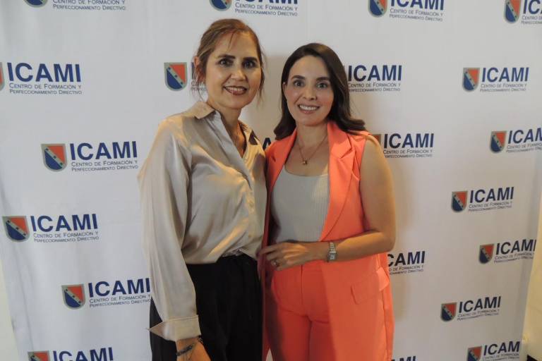 Despierta mentes Celeste Hernández con la charla ‘¿Te estás saboteando?’