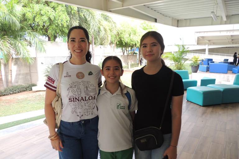 Entrega el Instituto Senda excelencias académicas